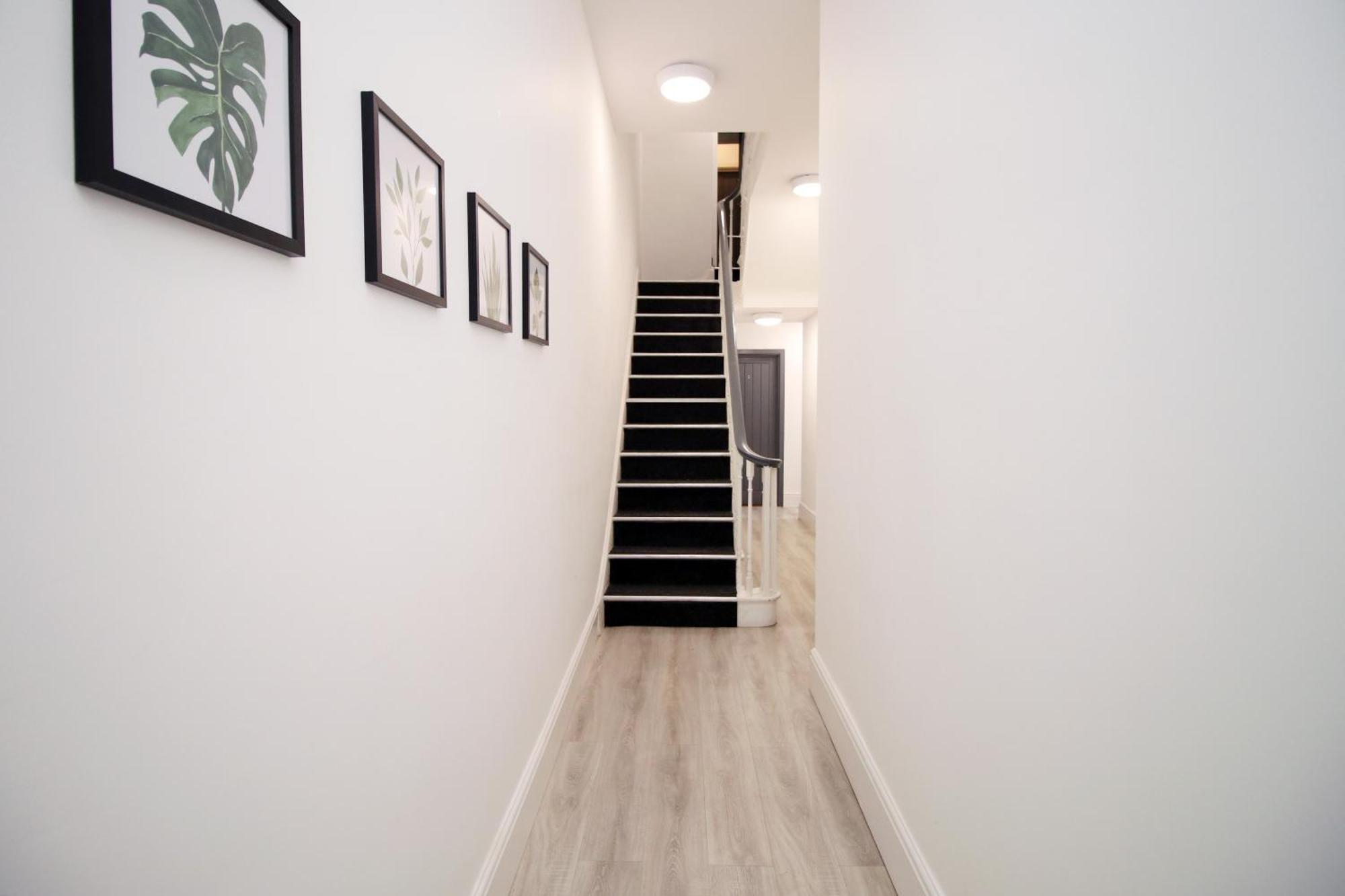 Fully Equipped Kitchen, Parking, City Centre Swansea Exteriör bild
