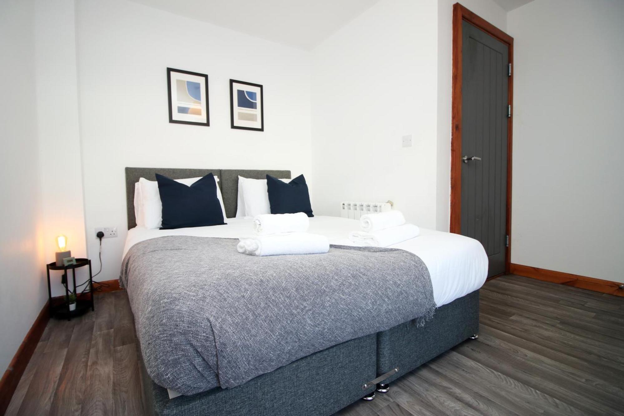Fully Equipped Kitchen, Parking, City Centre Swansea Exteriör bild