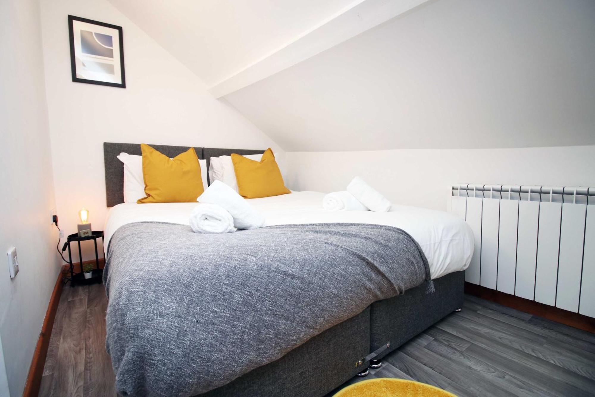 Fully Equipped Kitchen, Parking, City Centre Swansea Exteriör bild