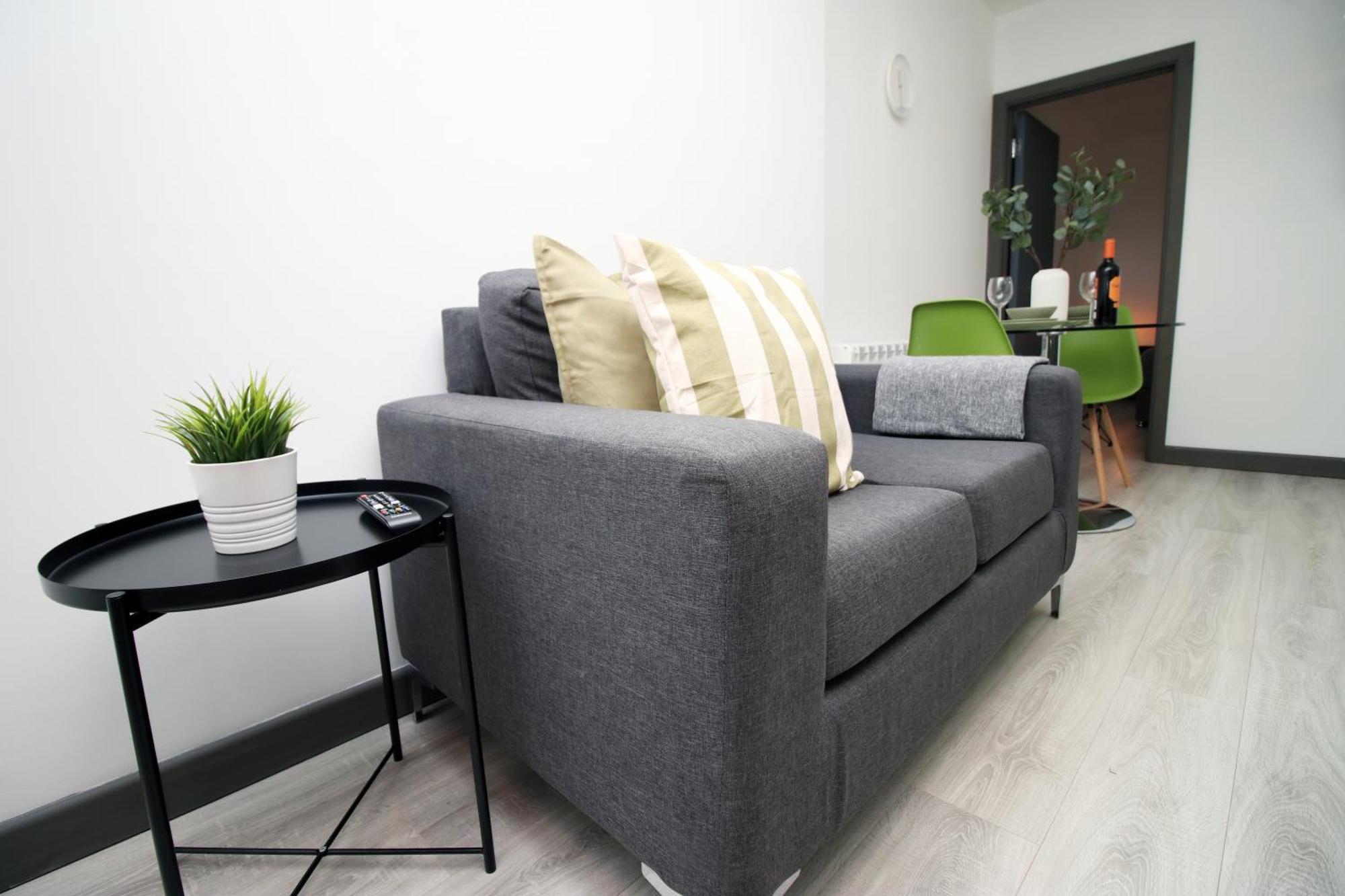 Fully Equipped Kitchen, Parking, City Centre Swansea Exteriör bild