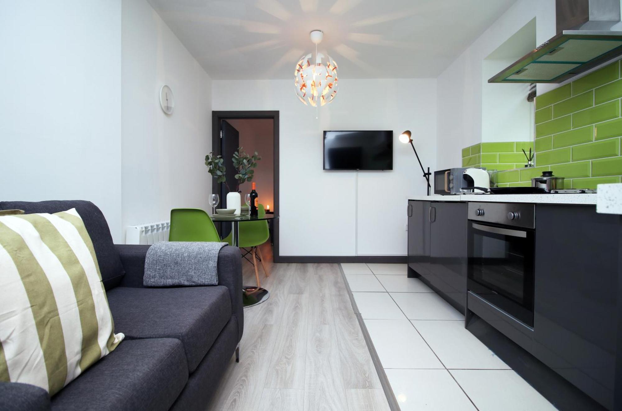 Fully Equipped Kitchen, Parking, City Centre Swansea Exteriör bild