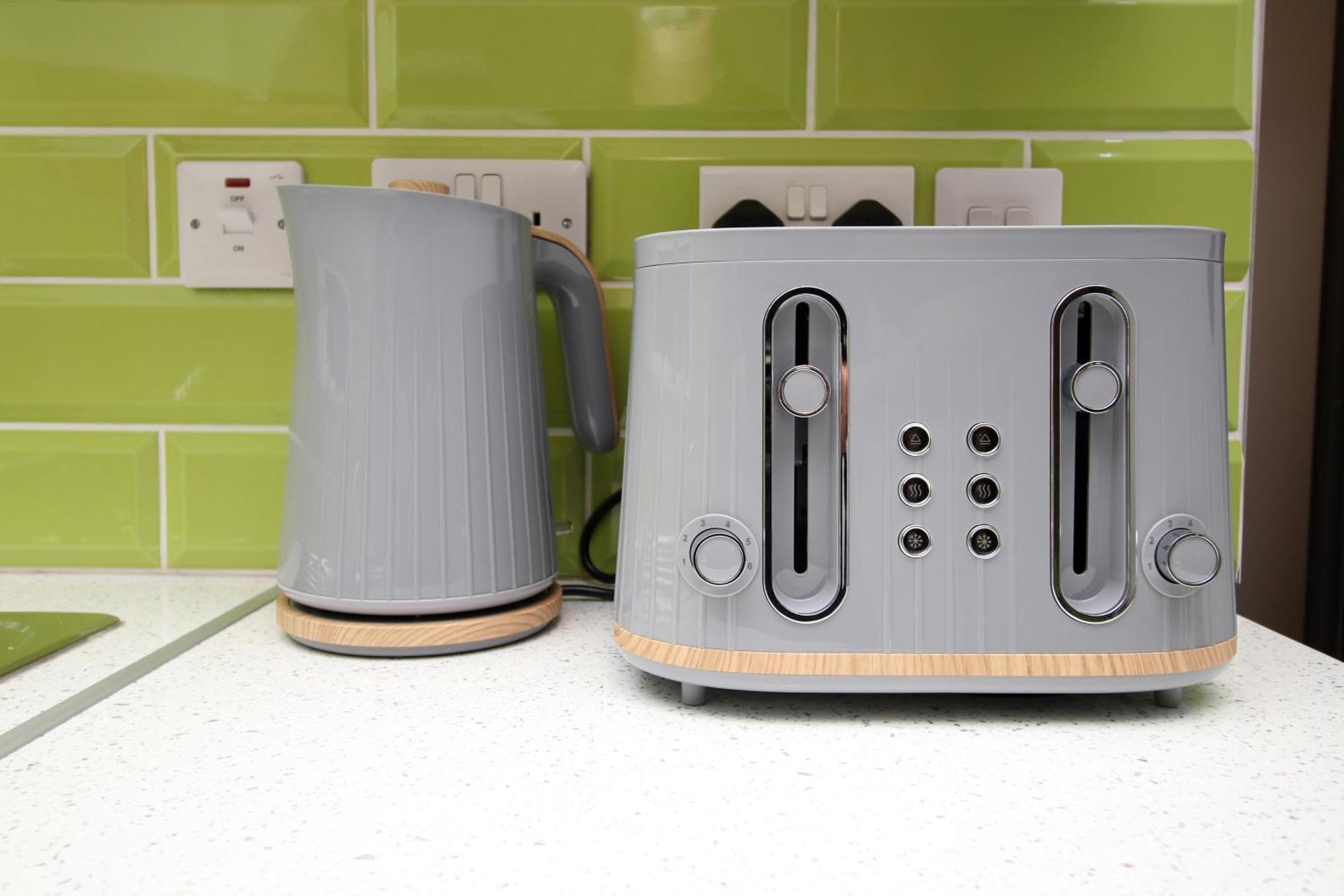 Fully Equipped Kitchen, Parking, City Centre Swansea Exteriör bild