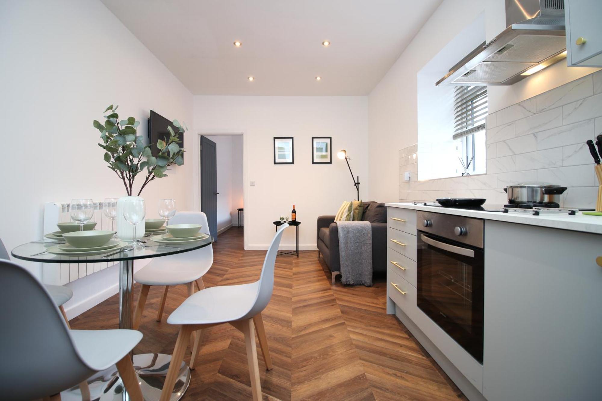 Fully Equipped Kitchen, Parking, City Centre Swansea Exteriör bild
