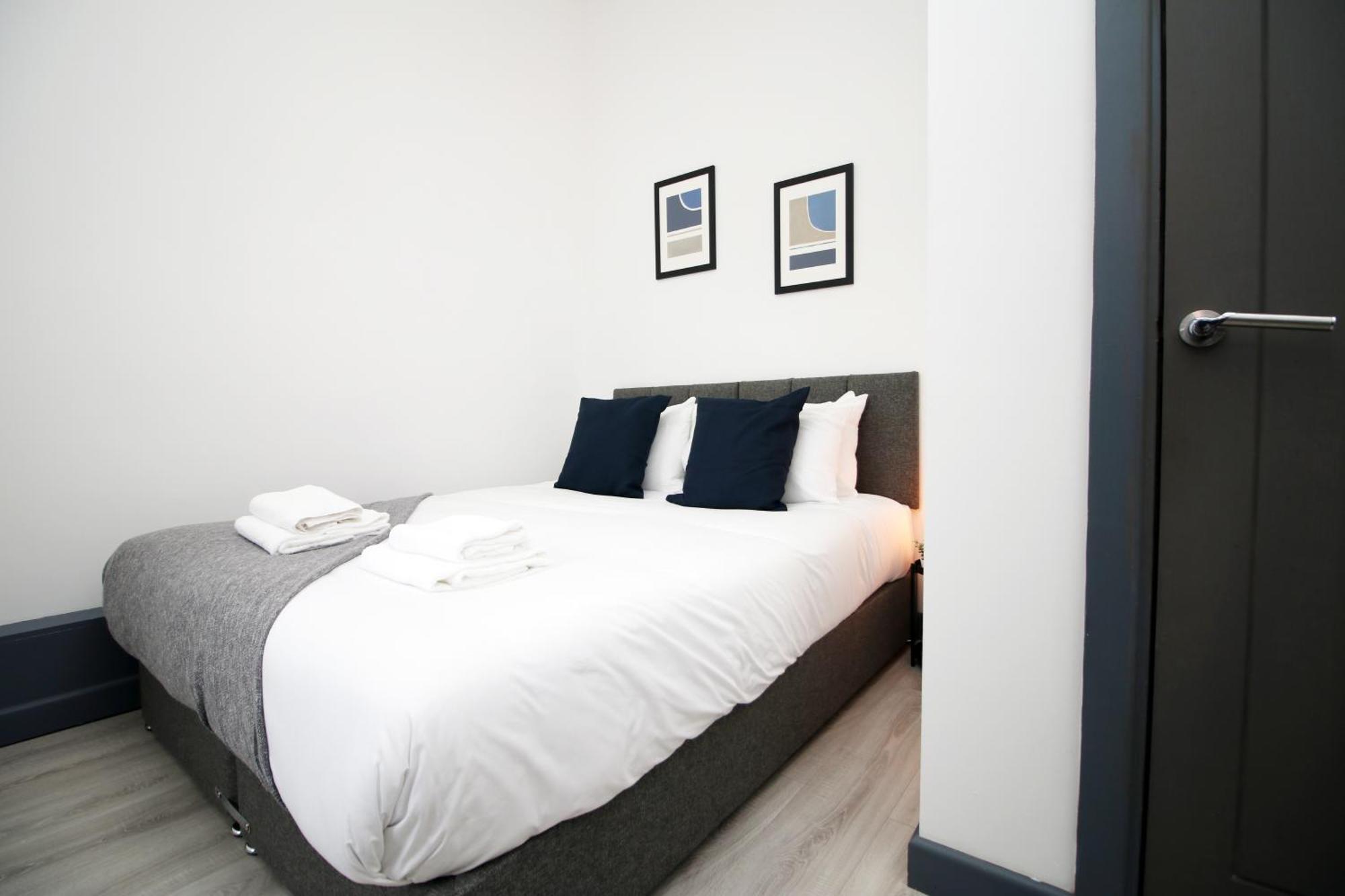 Fully Equipped Kitchen, Parking, City Centre Swansea Exteriör bild